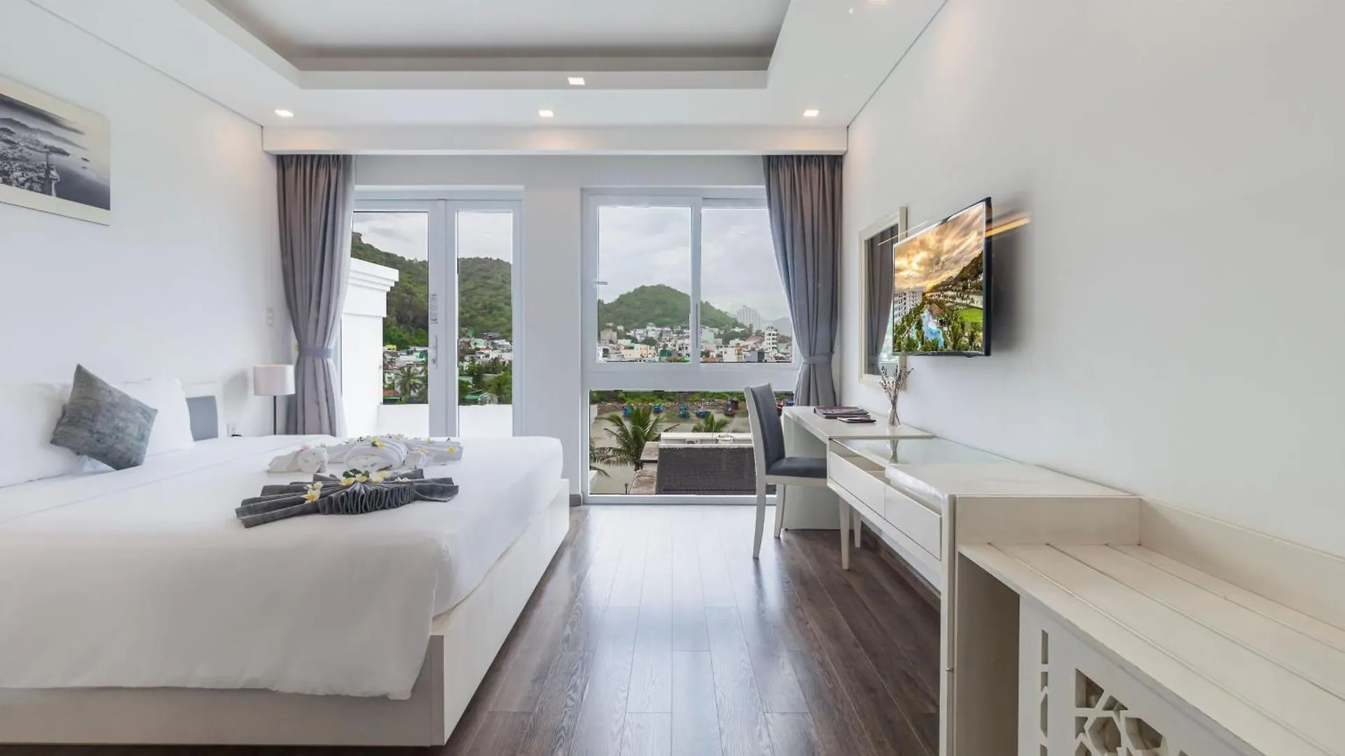 Champa Island Nha Trang - Resort Hotel & Spa 5*,